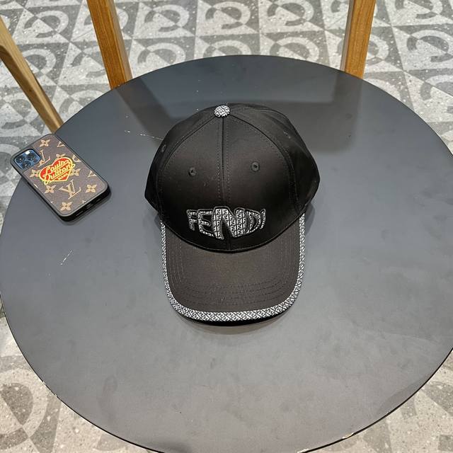 Fendi 芬迪 版型超好 新款棒球帽